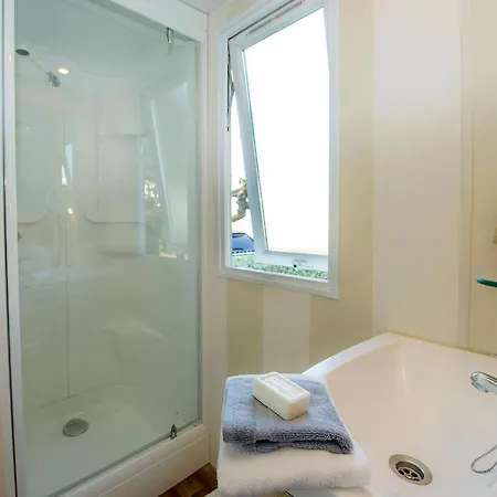 Mobilhome Climatise 3ch 6p Dans Parc Des 7 Fonts * Agde