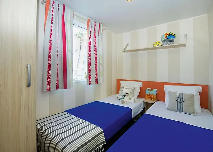 Mobilhome Climatise 3ch 6p Dans Parc Des 7 Fonts * アグド