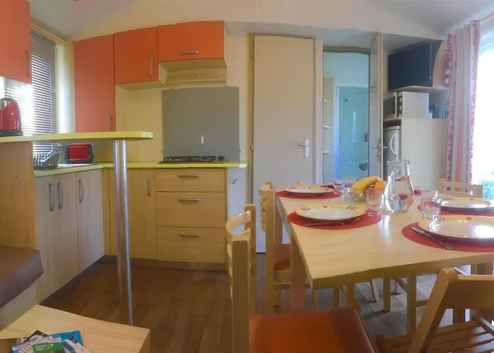 Mobilhome Climatise 3ch 6p Dans Parc Des 7 Fonts アグド